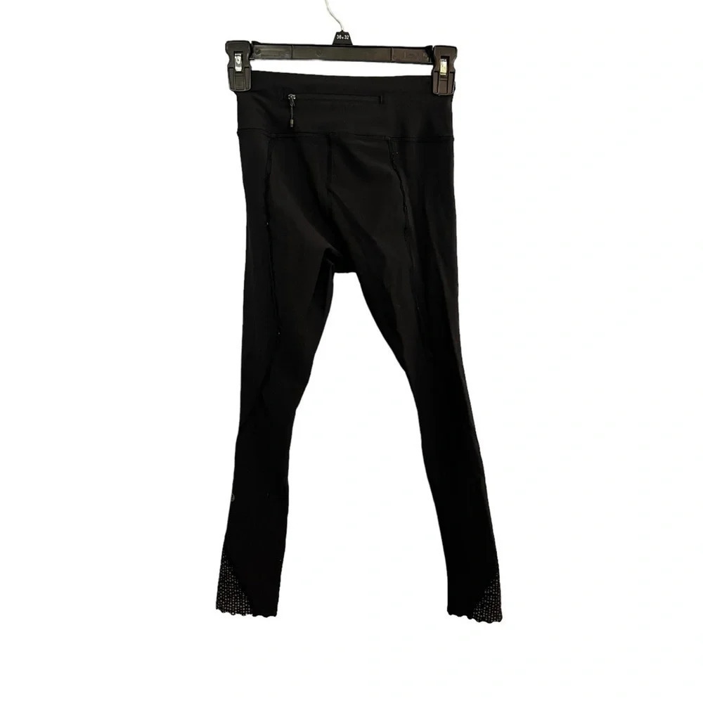 Lululemon Black Cropped Training Leggings - Picture 4 of 8